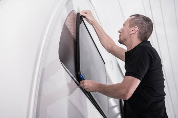 Equipamiento para autocaravanas: accesorios imprescindibles para viajar cómodo, seguro y preparado todo el año 4 Accesorios Cristalero